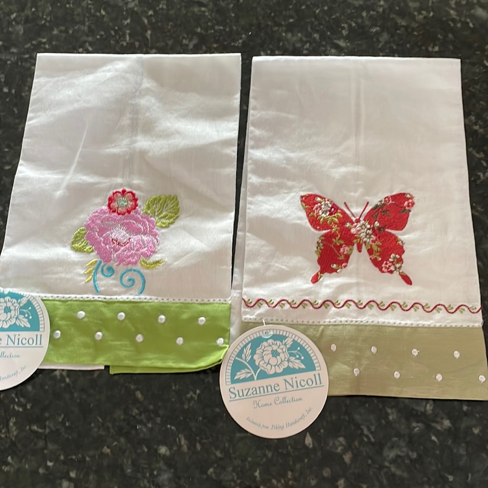 2 NWT Suzanne Nicoll embroidered cotton hand towels